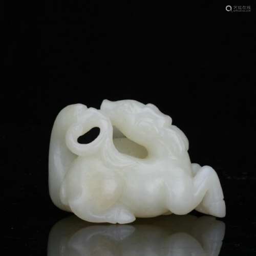 A white jade carved deer/crane table ornament