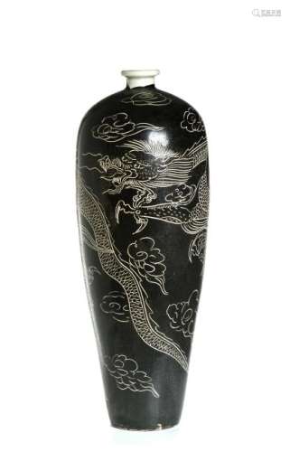 Chinese Large Cizhou Ware Carved 'Dragon' Meiping