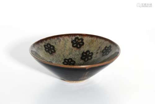 Chinese Jizhou 'Papercut' 'Flower' Bowl