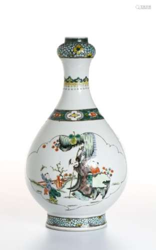 Chinese Famille-Verte Garlic-Mouth Bottle Vase