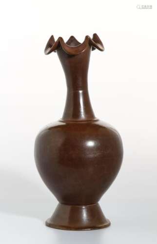 Chinese Purple Glazed Ding Vase