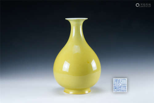 黃釉玉壺春瓶