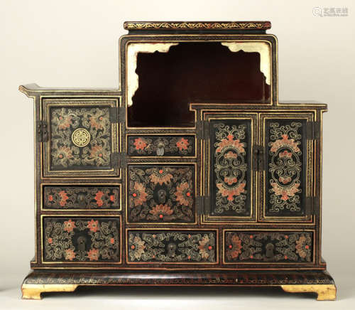 17-19TH CENTURY, A FLORAL PATTERN LACQUERWARE CABINET, QING DYNASTY