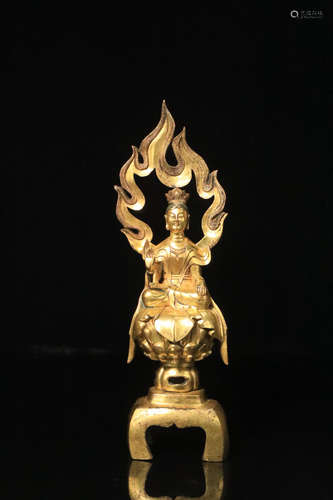 7-9TH CENTURY, A BUDDHA DESIGN GILT BRONZE ORNAMENT, TANG DYNASTY