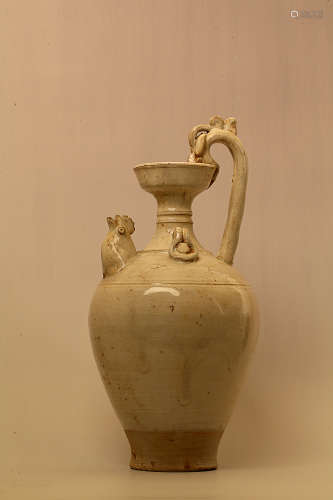 10-12TH CENTURY, A DING KILN WHITE GLAZED JAR, SONG DYNASTY