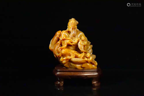 18-19TH CENTURY, A STORY DESIGN FIELD YELLOW STONE ORNAMENT, LATE QING DYNASTY