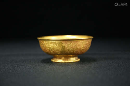 A GILT WRAPPED FLORAL PATTERN BOWL