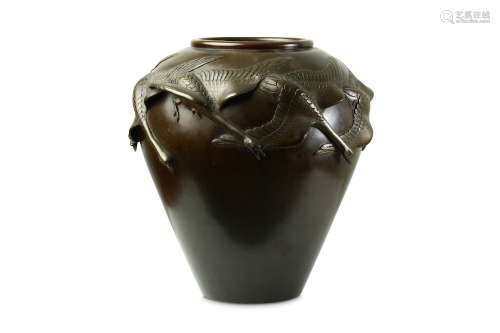 A JAPANESE BRONZE VASE.