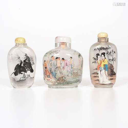 Reverse Painted Snuff Bottles