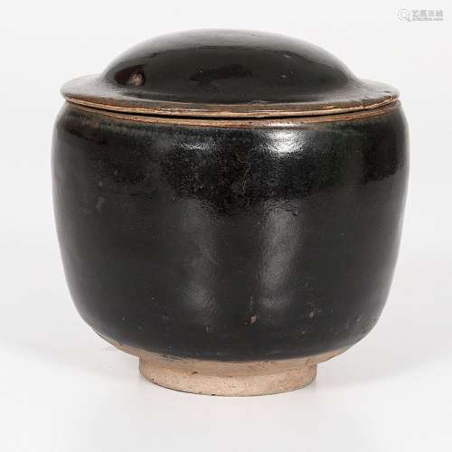 Rare Chinese Black-Glazed Cizhou Bowl and Cover