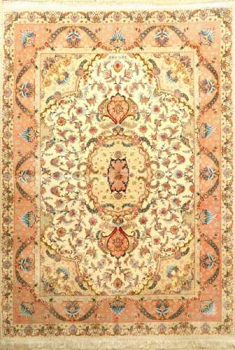 Fine Tabriz 'Part-Silk' Rug (60 RAJ Quality),
