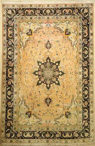 Tabriz 'Part-Silk' Carpet (50 RAJ Quality),