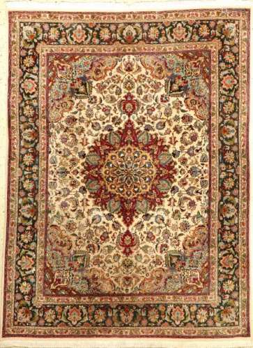 Tabriz 'Part-Silk' Rug (50 RAJ Quality),
