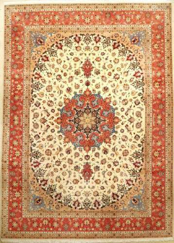 Fine Tabriz 'Part-Silk' Carpet (50 RAJ Quality),