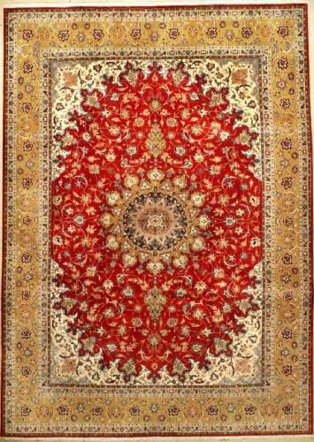 Fine Tabriz 'Part-Silk' Carpet (50 RAJ Quality),