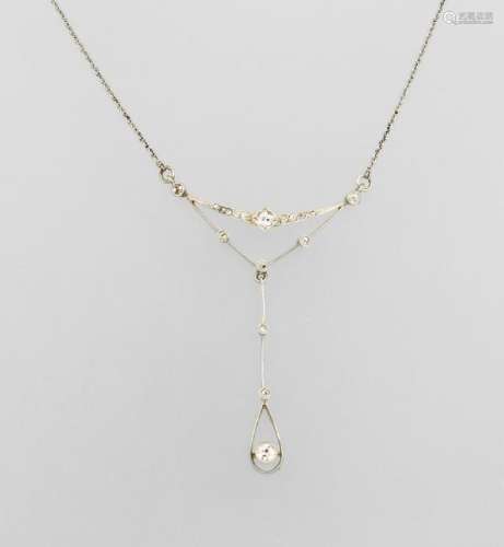 14 kt gold Art Nouveau necklace with diamonds
