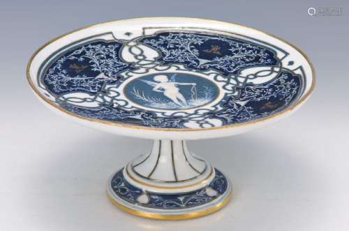 foot bowl, France, around 1890, in the center with