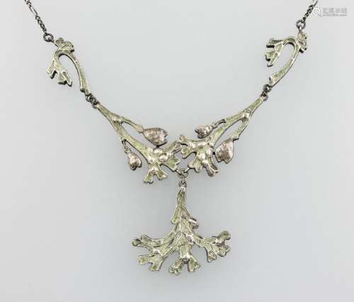 Necklace with plique-a-jour enamel