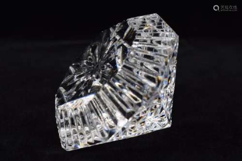 WATERFORD CRYSTAL LISMORE FIGURAL DIAMOND PAPERWEI