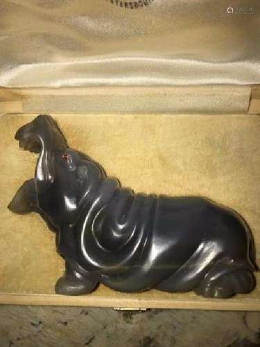 RUSSIAN DENISSOFF OURALSKY CARVED AGATE FIGURE HIPPO