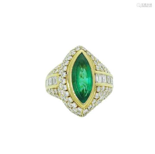 18K Yellow Gold Emerald Diamond Ring Size 7.25