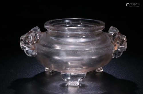 A CRYSTAL CARVED BEAST PATTERN EAR CENSER