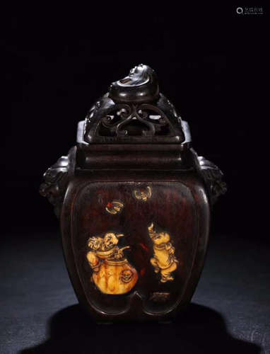 A ZITAN WOOD CARVED FIGURE PATTERN CENSER