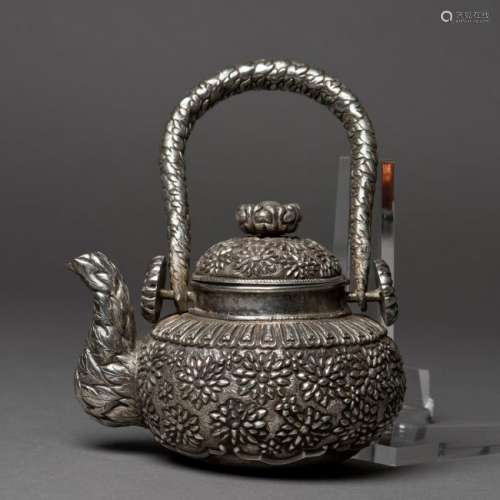 A JAPANESE SILVER TEAPOT