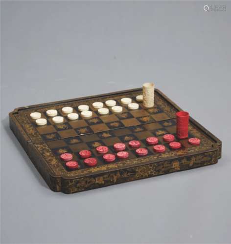 清代 十三行漆器棋盒（含棋子）