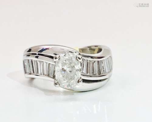 14K GOLD, 2.60 CARAT DIAMOND ENGAGEMENT RING