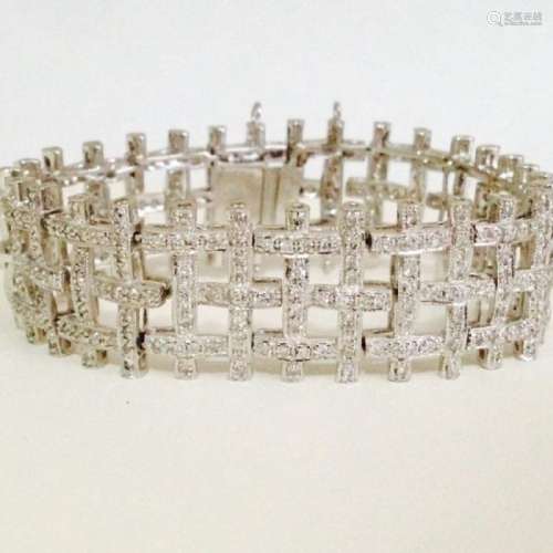 5 CARAT DIAMOND BRACELET SET IN 14K WHITE GOLD $17,750