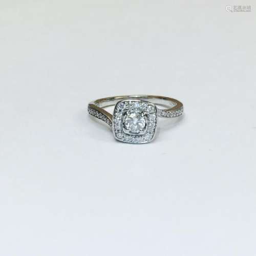 14K White Gold, VS 0.75 Carat Diamond Ring