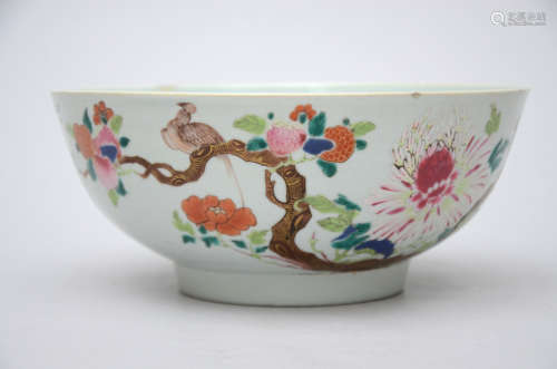 Bowl in Chinese famille rose porcelain 'flowers'