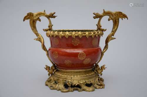 Zhadou in Chinese porcelain with gilt bronze mounts