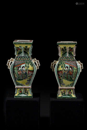 Matched pair of vases in Chinese famille verte porcelain