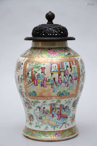 Pot in Chinese Canton porcelain