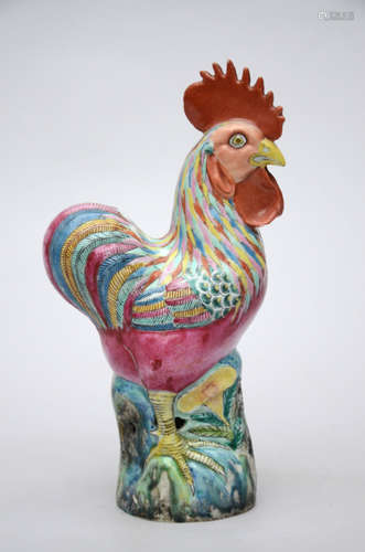 A rooster in Chinese famille rose porcelain