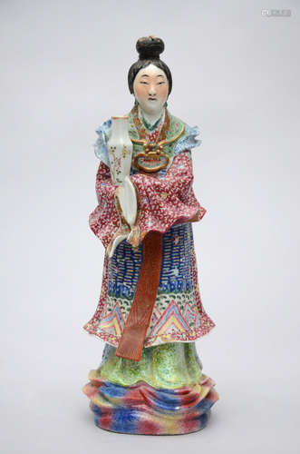 Sculpture in Chinese famille rose porcelain 'lady with a vase'