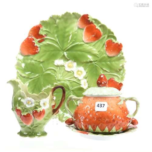 (4) Royal Bayreuth / Germany Strawberry Figural Items