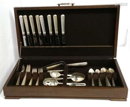 Reed & Barton Ashmont Sterling Silver 46pc Flatware Set