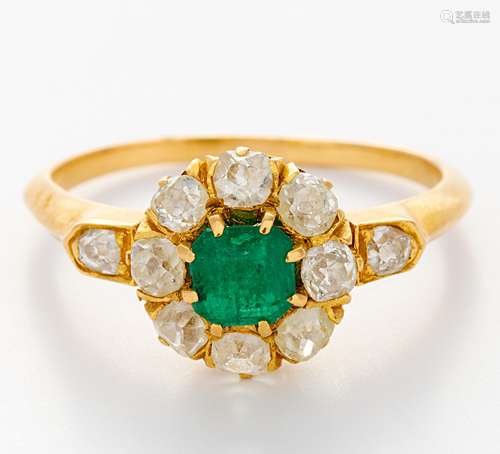 SMARAGD-DIAMANT-RING. Wohl Frankreich, um 1880. Goldfarben, Gesamtgewicht: 2,5g. EU-RM: 51,5. 10