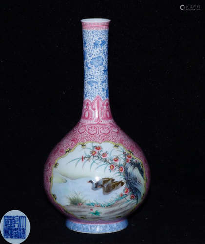 AN ENAMELED GLAZE MANDARIN DUCK PATTERN VASE