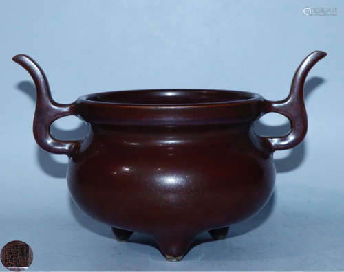 A RED BRONZE CASTED DOUBLE EAR CENSER