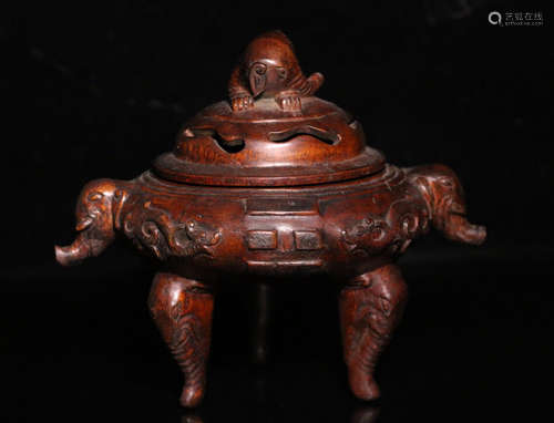 A CHENXIANG WOOD CARVED TRIPOD CENSER