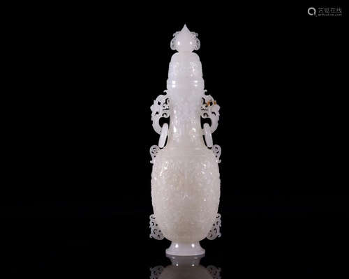 A DOUBLE-EAR HETIAN JADE BOTTLE ORNAMENT