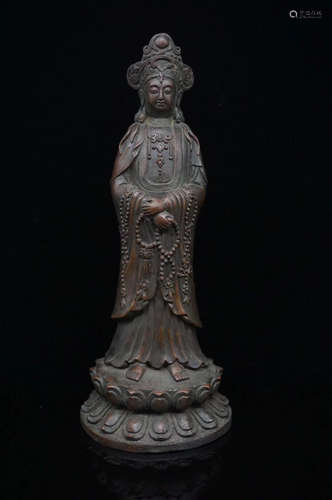 AN OLD TIBETAN GUANYIN DESIGN BRONZE FIGURE