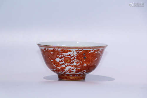 A DRAGON PATTERN RED GALZED BOWL