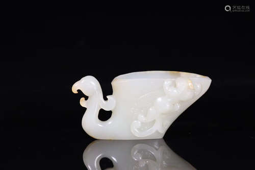 18-19TH CENTURY, A BIRD DESIGN JADE WASHER, LATE QING DYNASTY