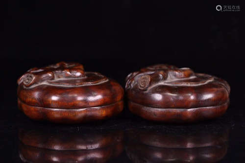17-19TH CENTURY, A PAIR OF FLORIAL DESIGN AGILAWOOD BOX