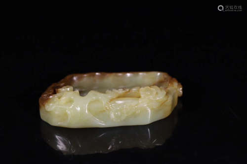 17-19TH CENTURY, A FLORIAL DESIGN HETIAN JADE BRUSH WASHER, QING DYNASTY